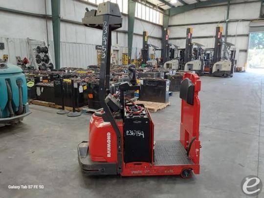 2017 Raymond 3020