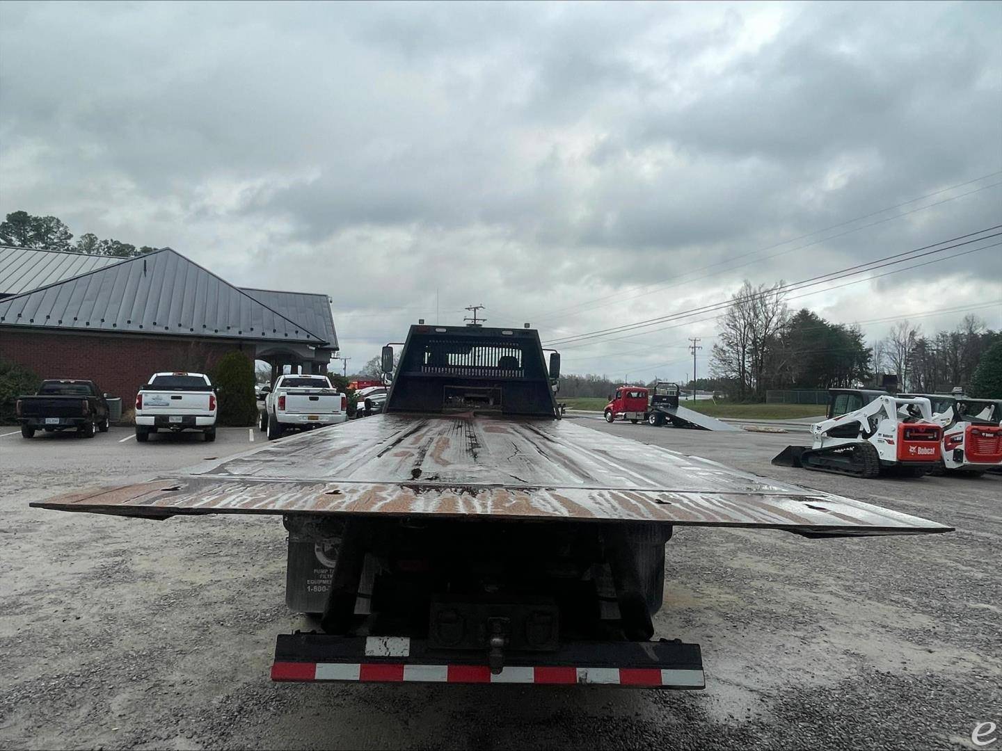 2006 Freightliner BUSINESS CLASS M2 106
