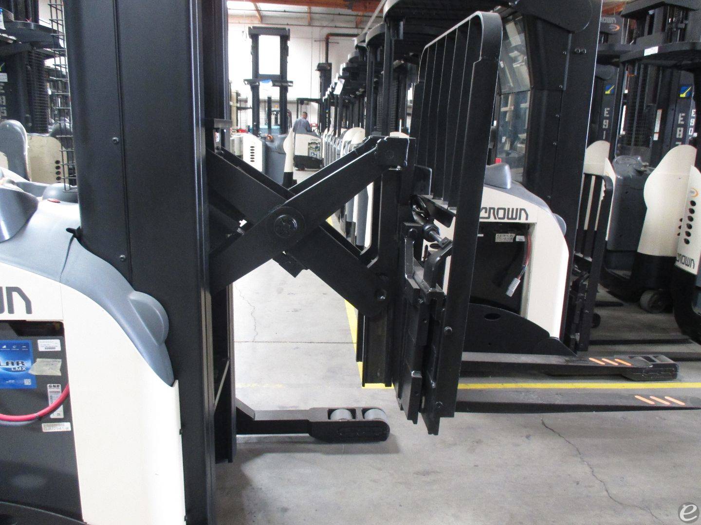 2015 Crown RR5725-45