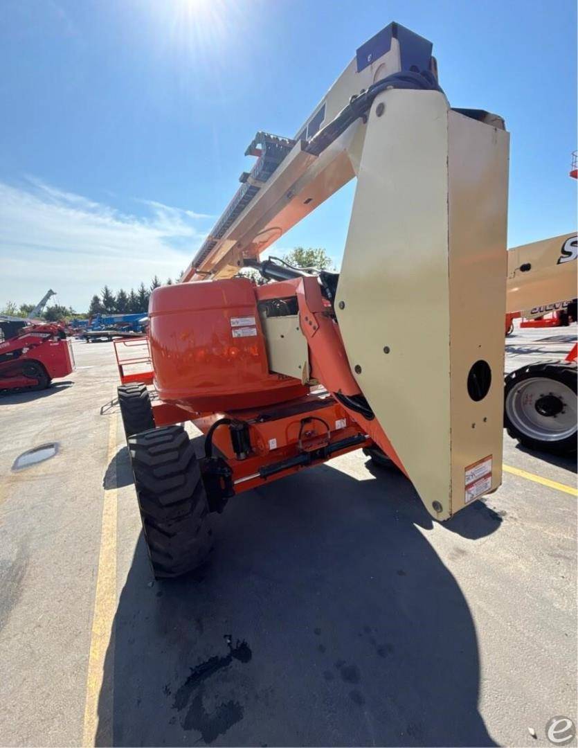 2014 JLG 600AJ