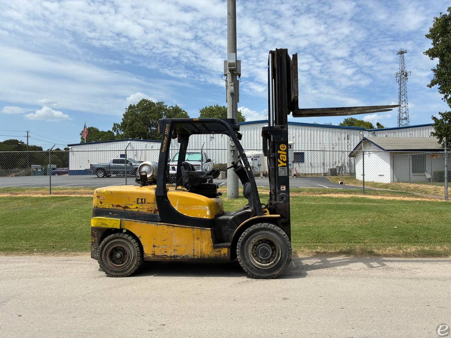 2014 Yale GLP120VXNGHV088