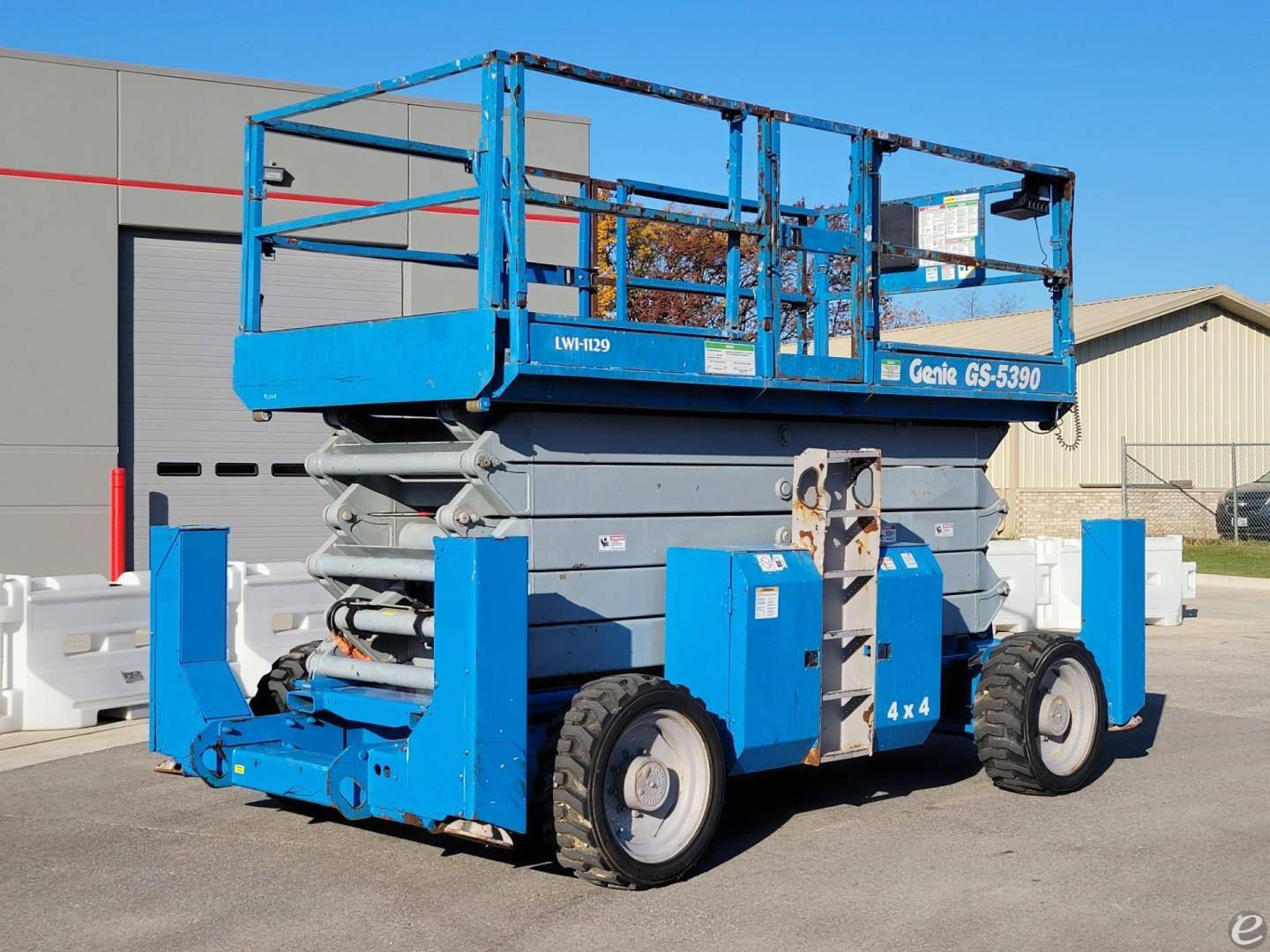 2005 Genie GS5390RT Dual Fuel Scissor Lift - 123Forklift