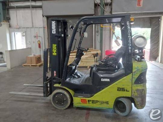 2022 Clark S25CL