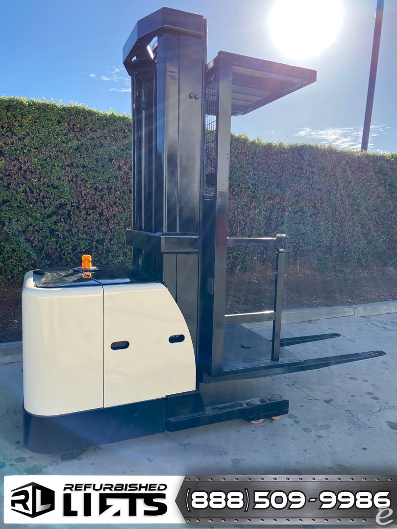 2015 Crown SP3020-30 Electric Order Picker - 123Forklift