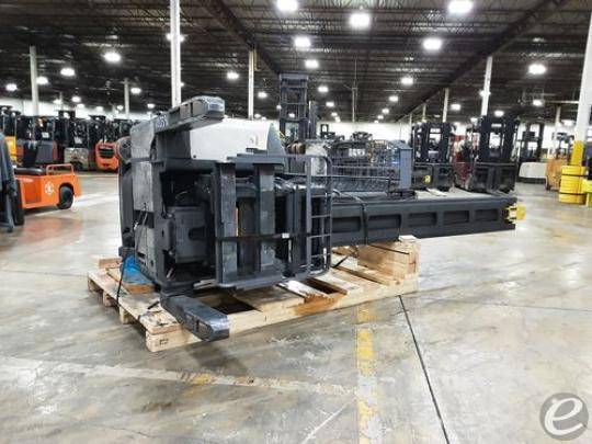 2018 Crown RMD6095S-32 Electric Reach Truck - 123Forklift