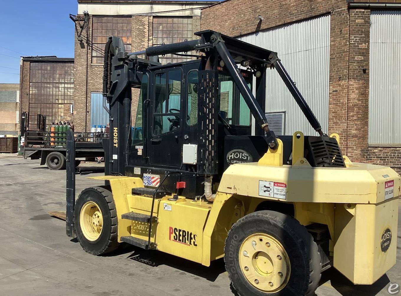 2015 Hoist Liftruck P360