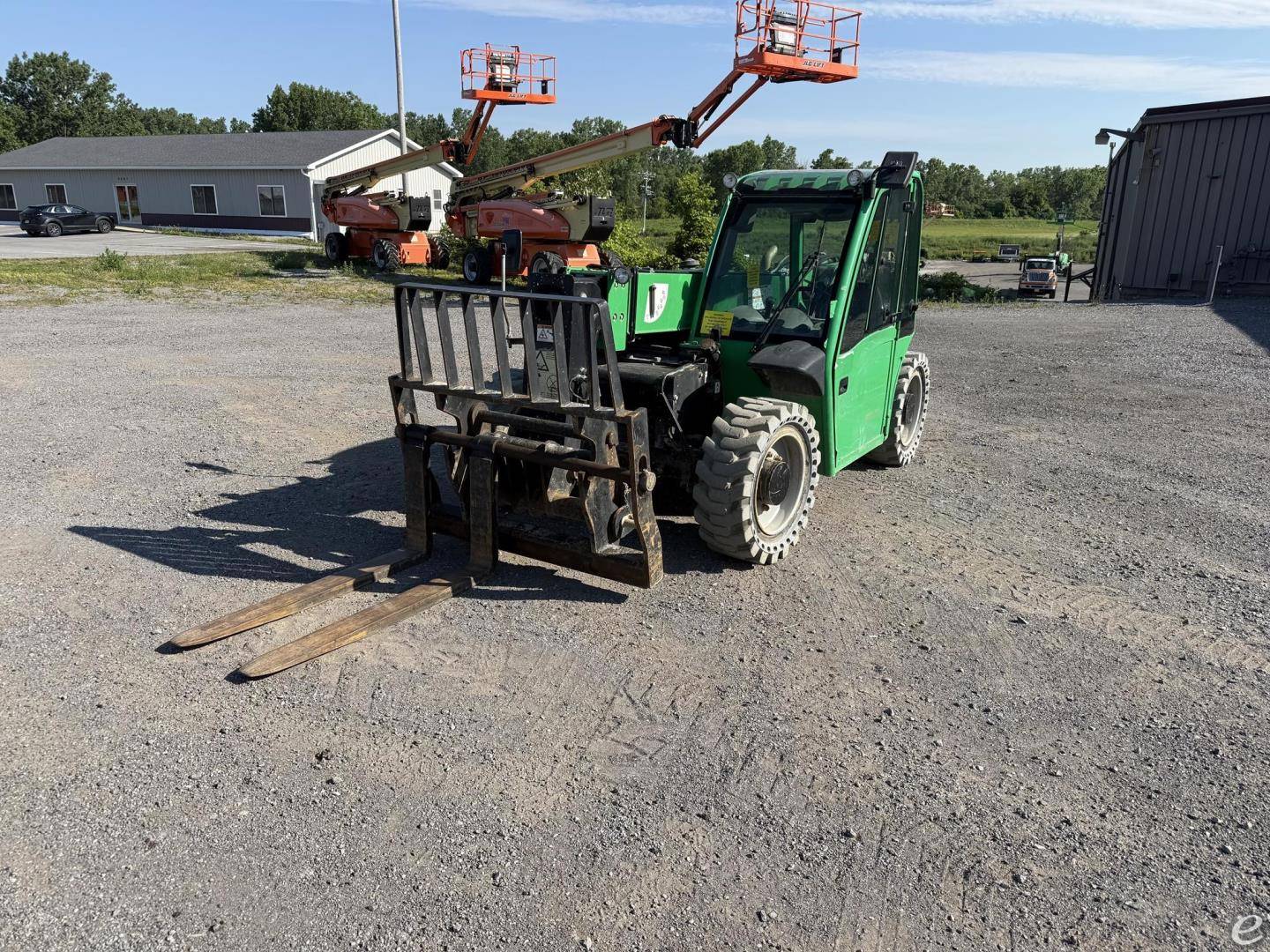 2018 JLG G5-18A