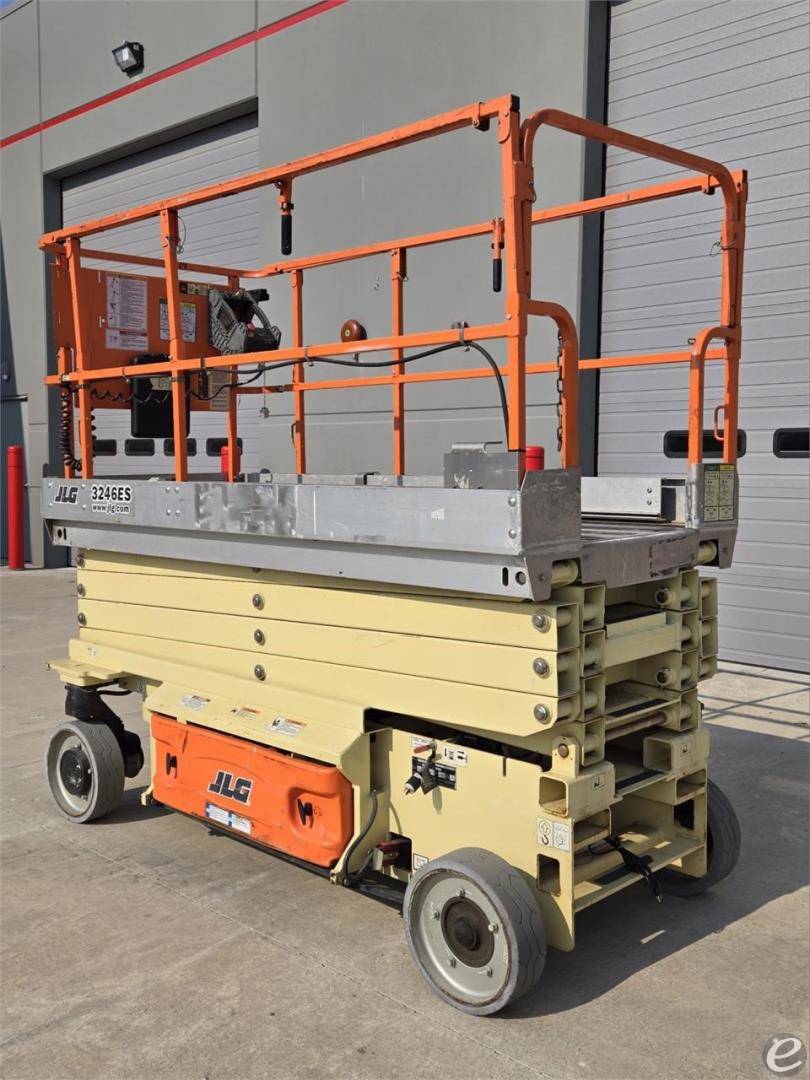 2015 JLG 3246ES Electric Scissor Lift - 123Forklift