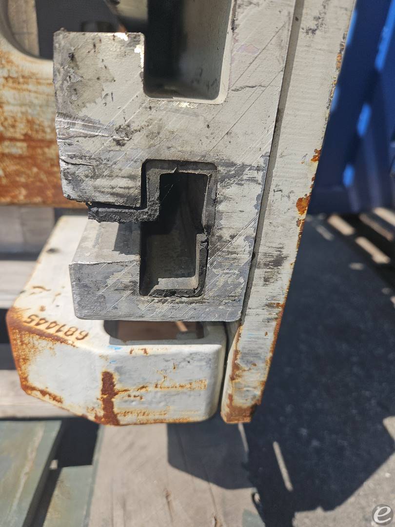 2018 Cascade R25D-CCB-35Q