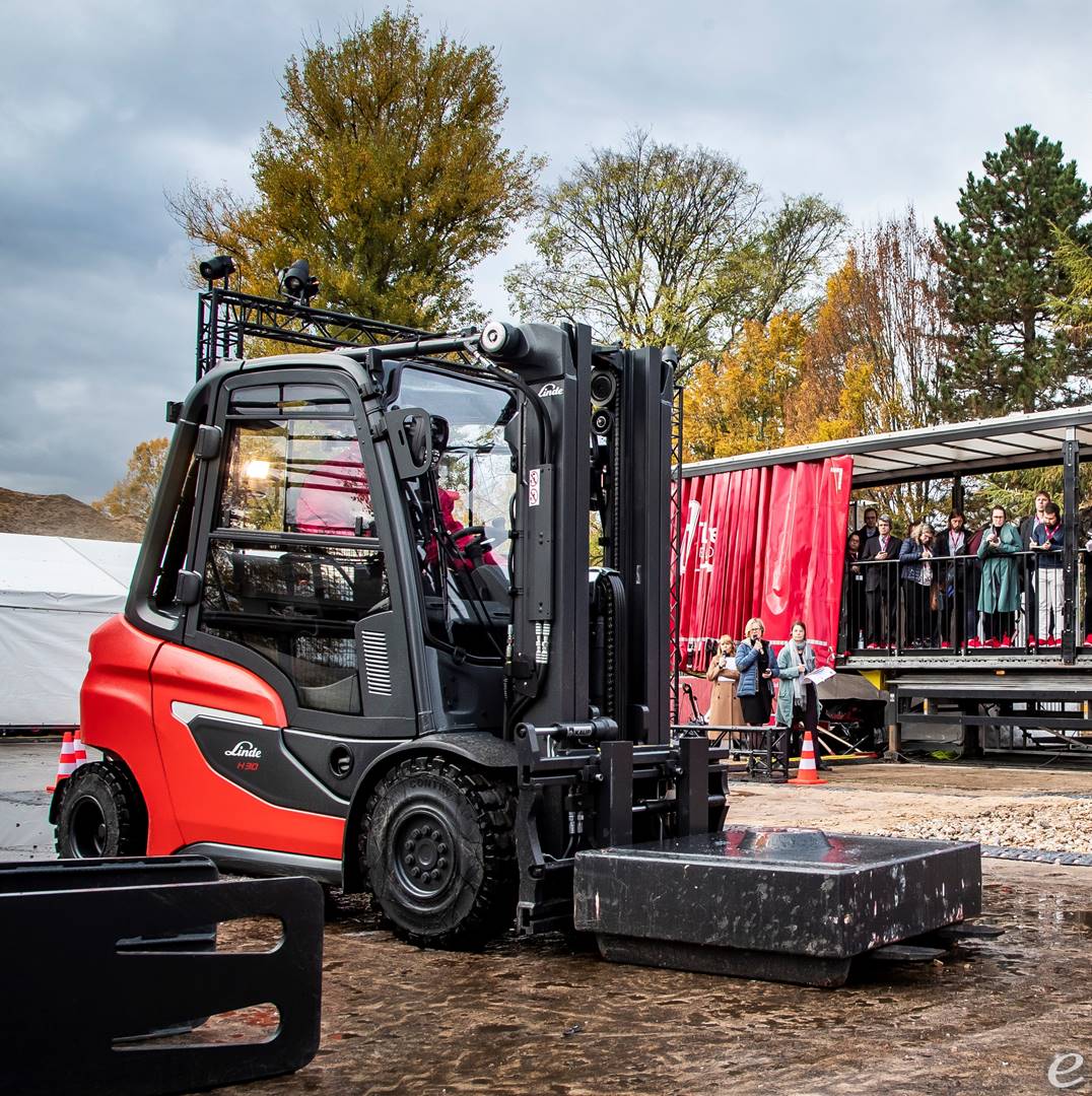 2024 Linde H25T