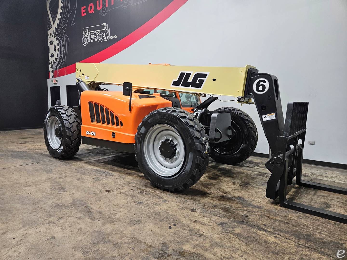 2011 JLG G6-42A
