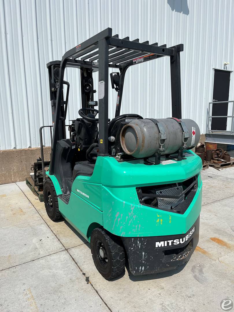 2020 Mitsubishi FG18N5