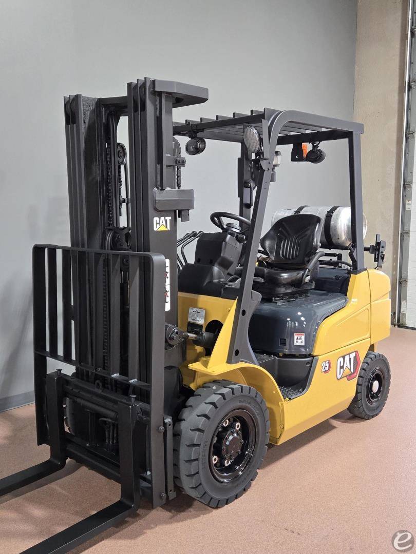 2020 Mitsubishi FG25N
