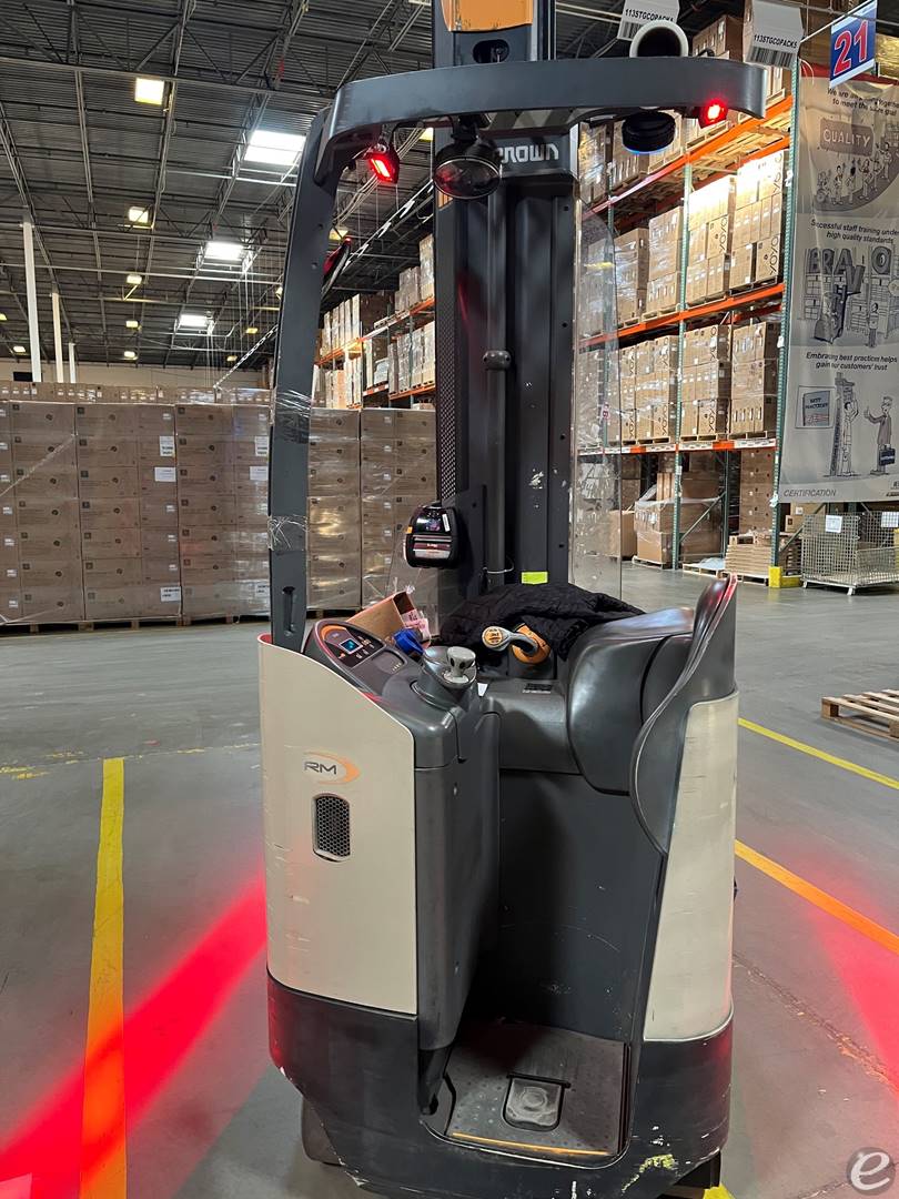 2018 Crown RM6025-45
