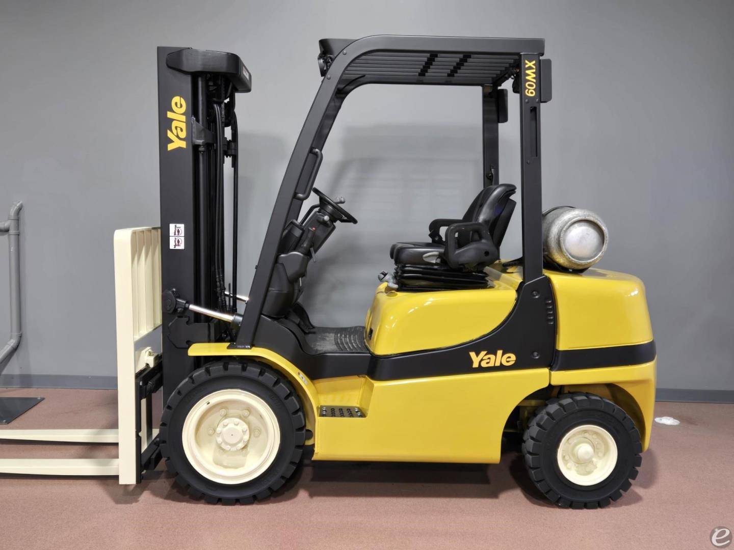 2018 Yale GLP060MX LP Gas Forklift