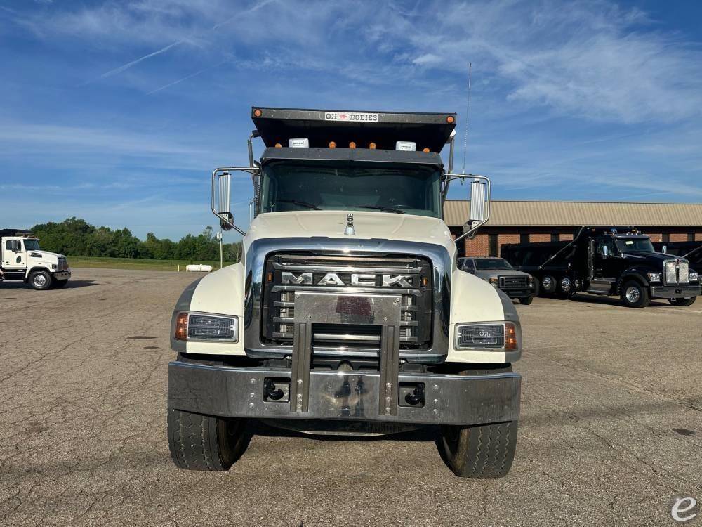 2024 Mack GRANITE 64FR