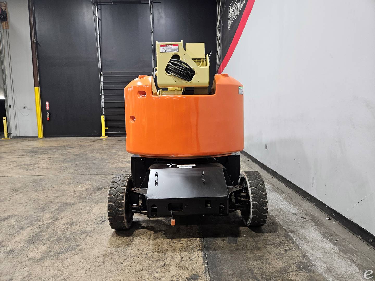 2015 JLG E400AJPN