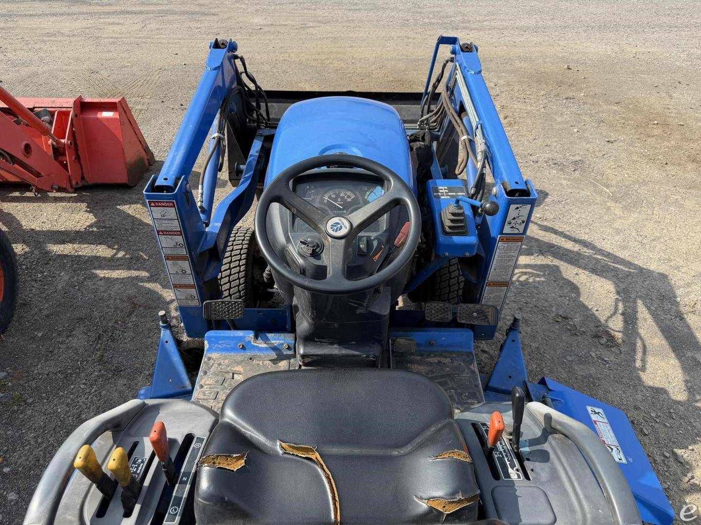 2001 New Holland TC21D