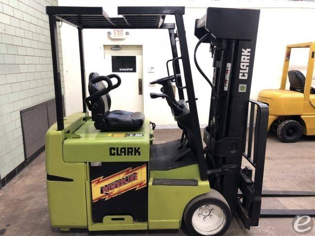 2000 Clark TMG25 Electric Forklift