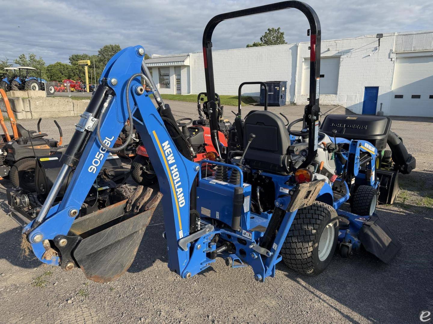 2021 New Holland WORKMASTER 25S