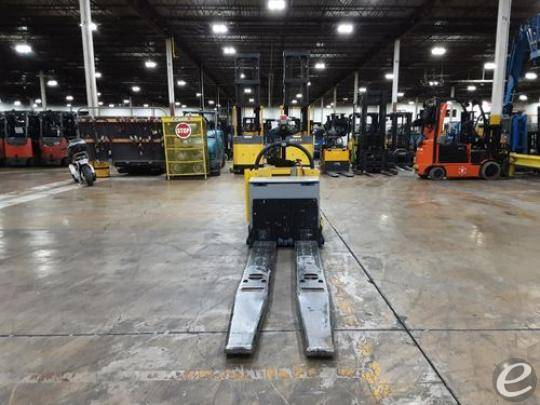 2017 Hyster B80ZHD Electric Forklift - 123Forklift