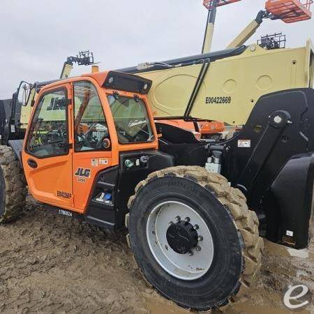 2020 JLG 1055