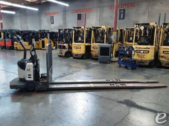 2008 Crown PE4500-80 Electric Forkl...