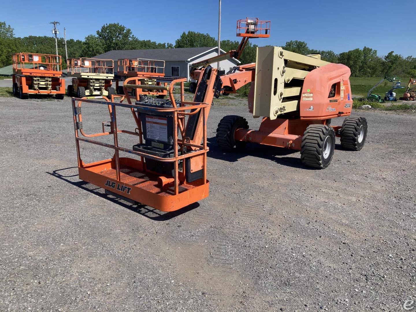 2015 JLG 450AJ
