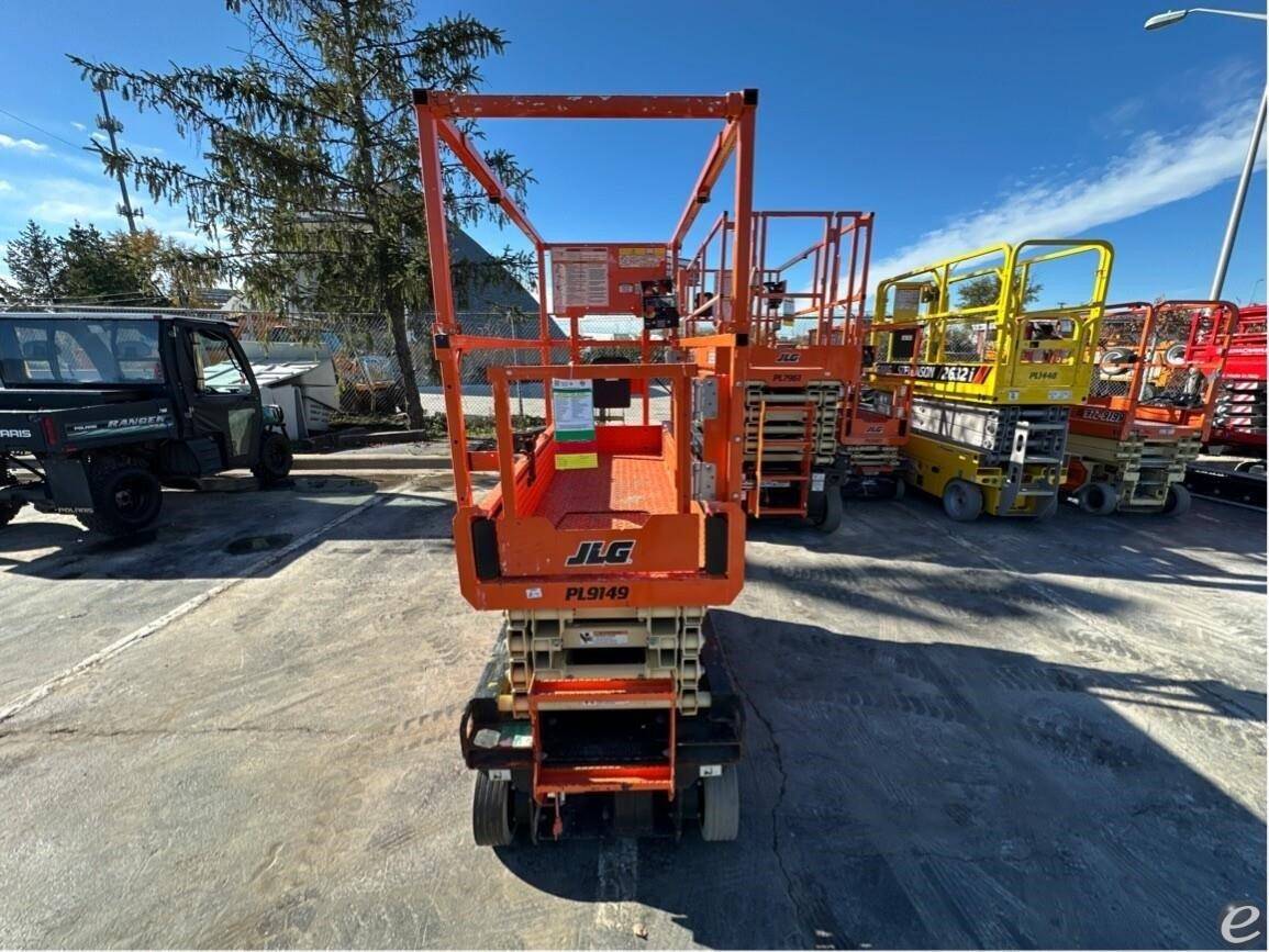 2021 JLG R1932i