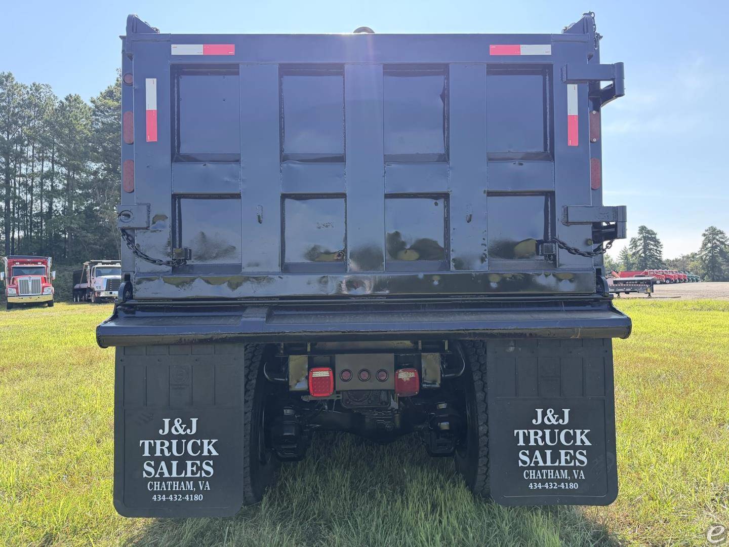 2015 Mack GRANITE GU813