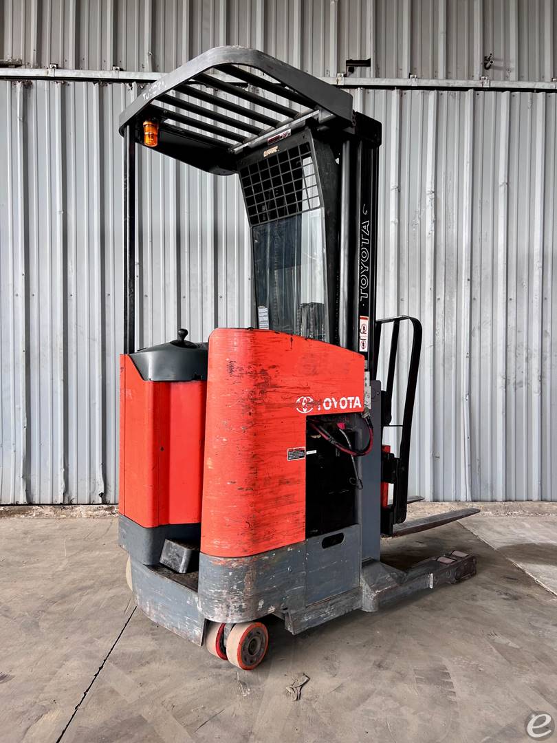 2006 Toyota 7BRU18 Electric Reach Truck - 123Forklift