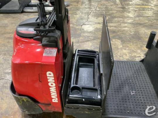 2020 Raymond 8510