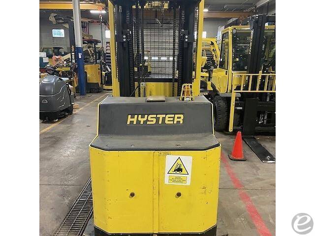 2011 Hyster R30XM2 Electric Order Picker - 123Forklift