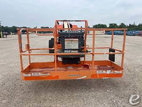 2015 JLG 600S