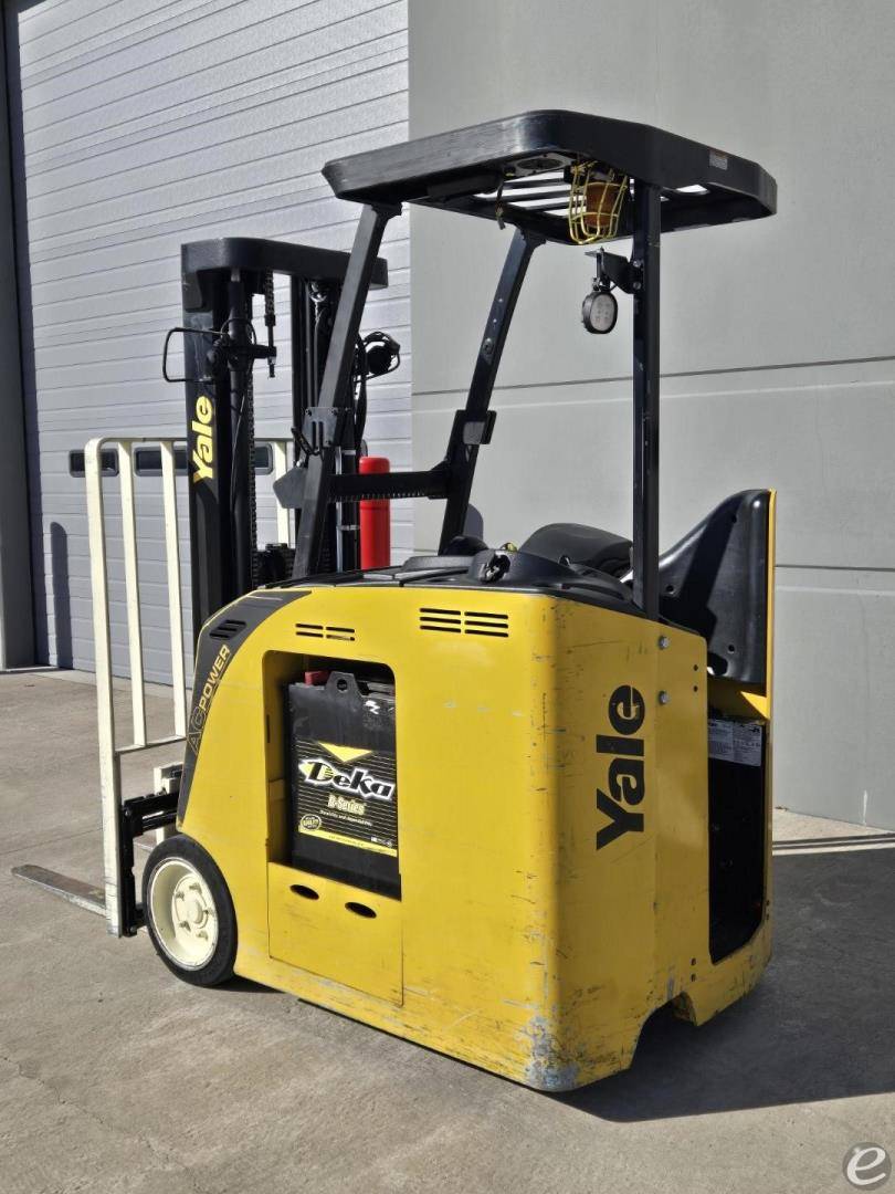 2019 Yale ESC030AD