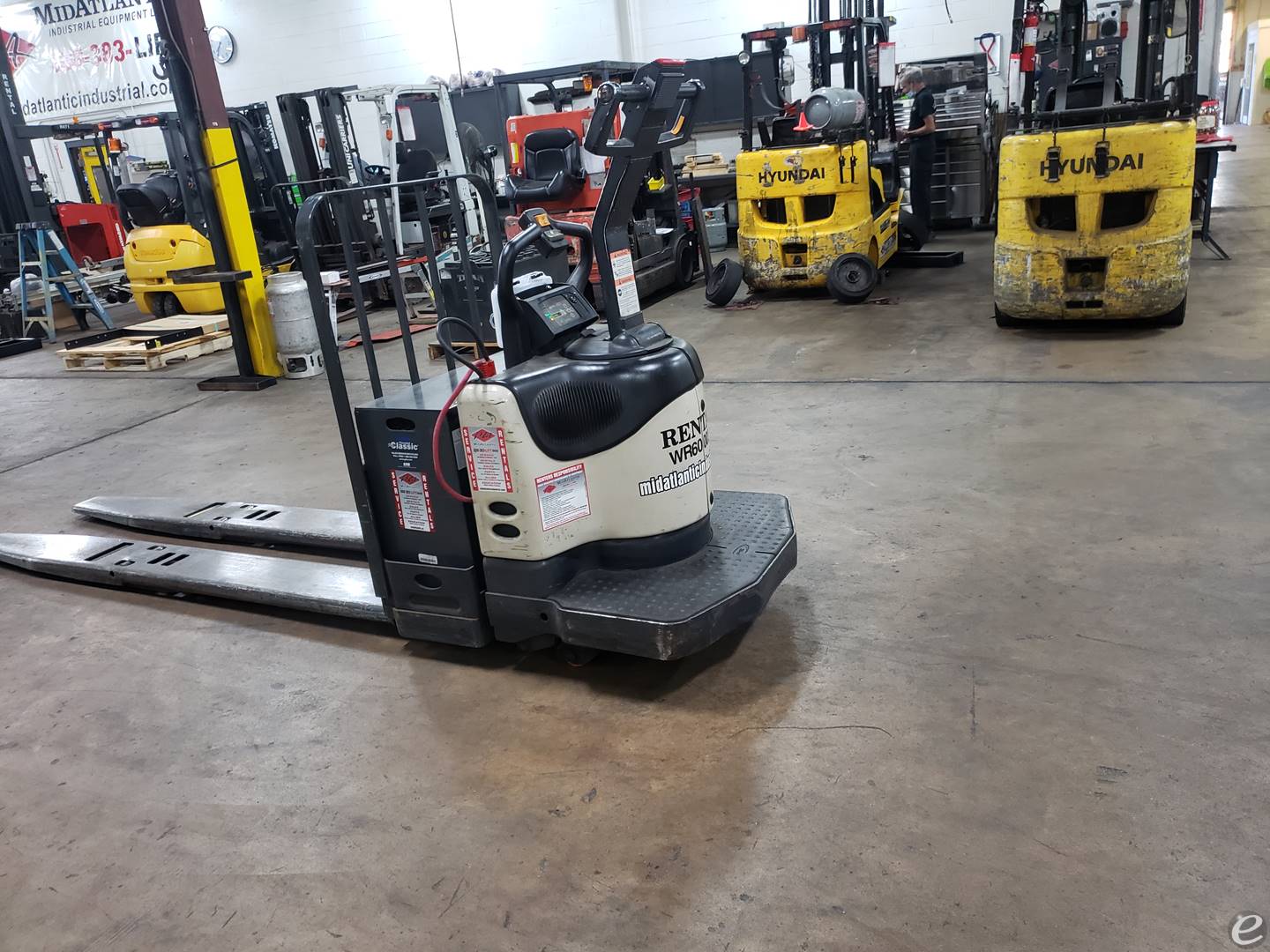 2007 Crown PE4500-60 Electric Forklift - 123Forklift