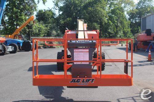 2019 JLG 800S