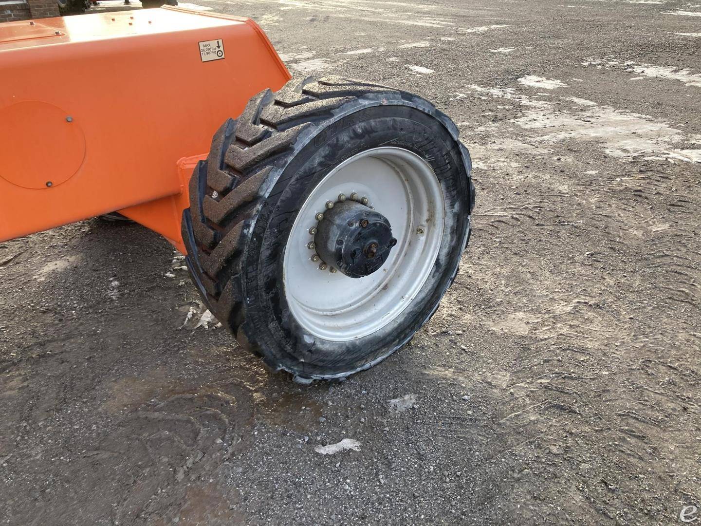 2011 JLG 1350SJP