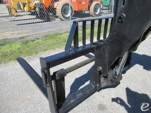 2015 JLG 1255