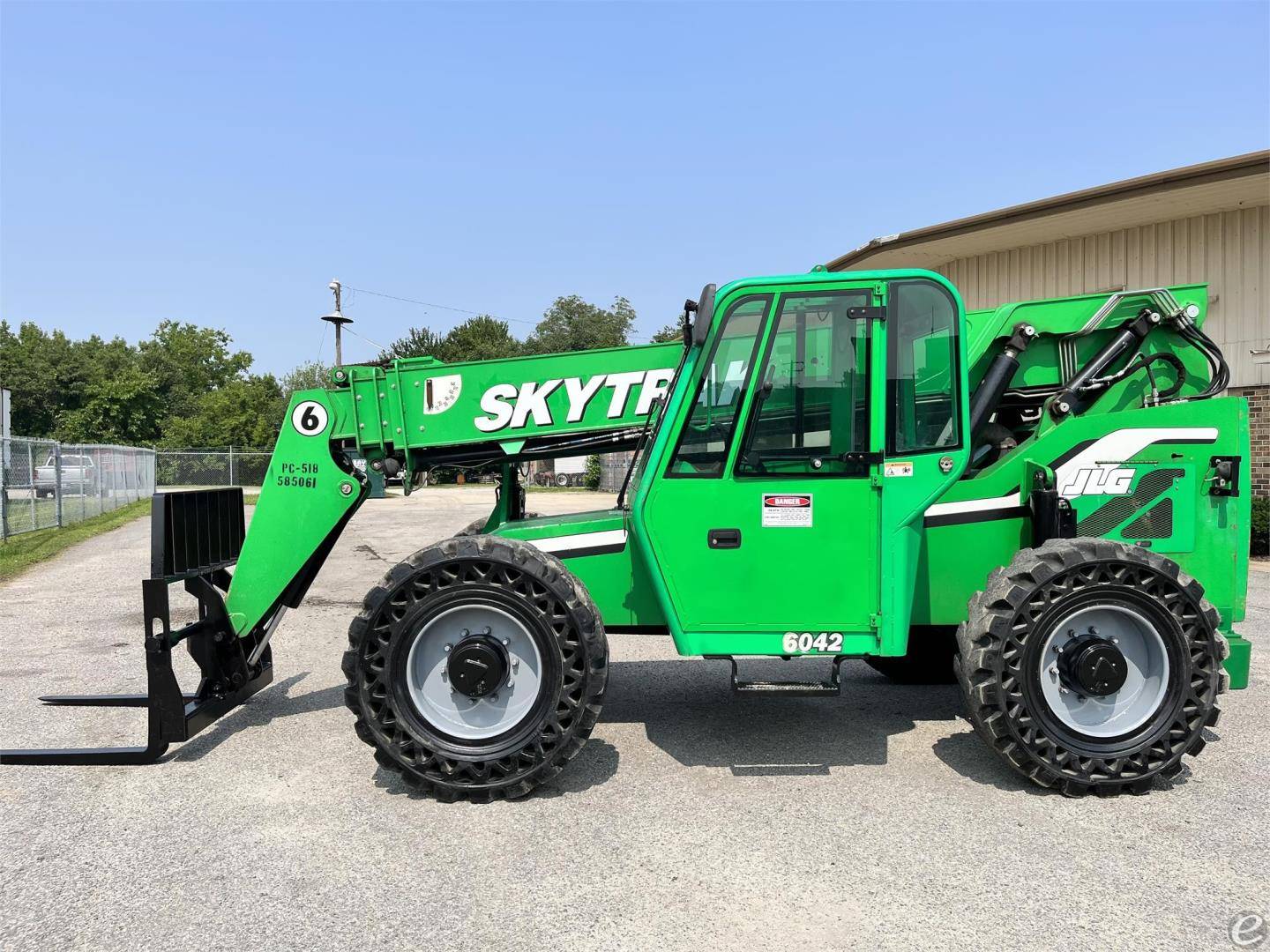 2014 Skytrak 6042 Diesel Telehandlers - 123Forklift