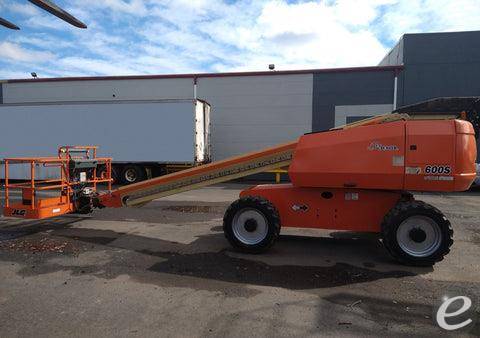 2017 JLG 600S