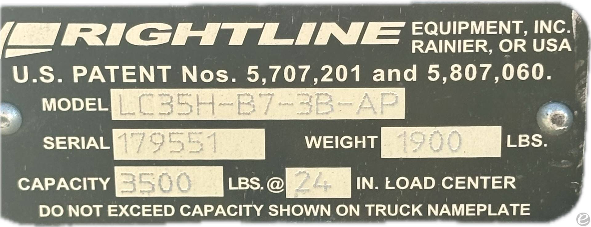 2017 Rightline LC35H - B7 - 3B - AP