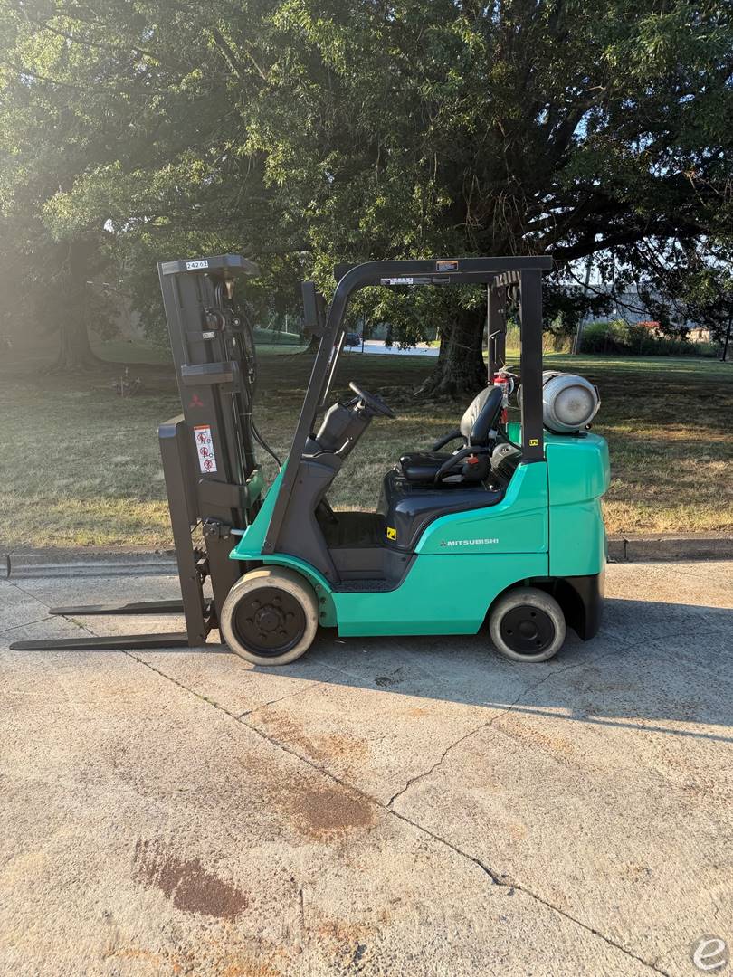 2019 Mitsubishi FGC25N