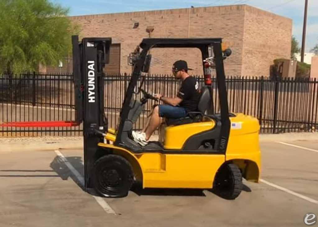 2015 Hyundai 30L-7M LP Gas Forklift - 123Forklift