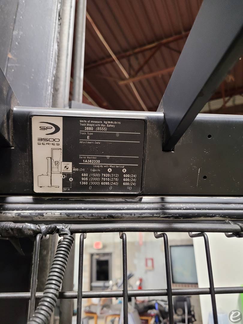 2012 Crown SP3520-30