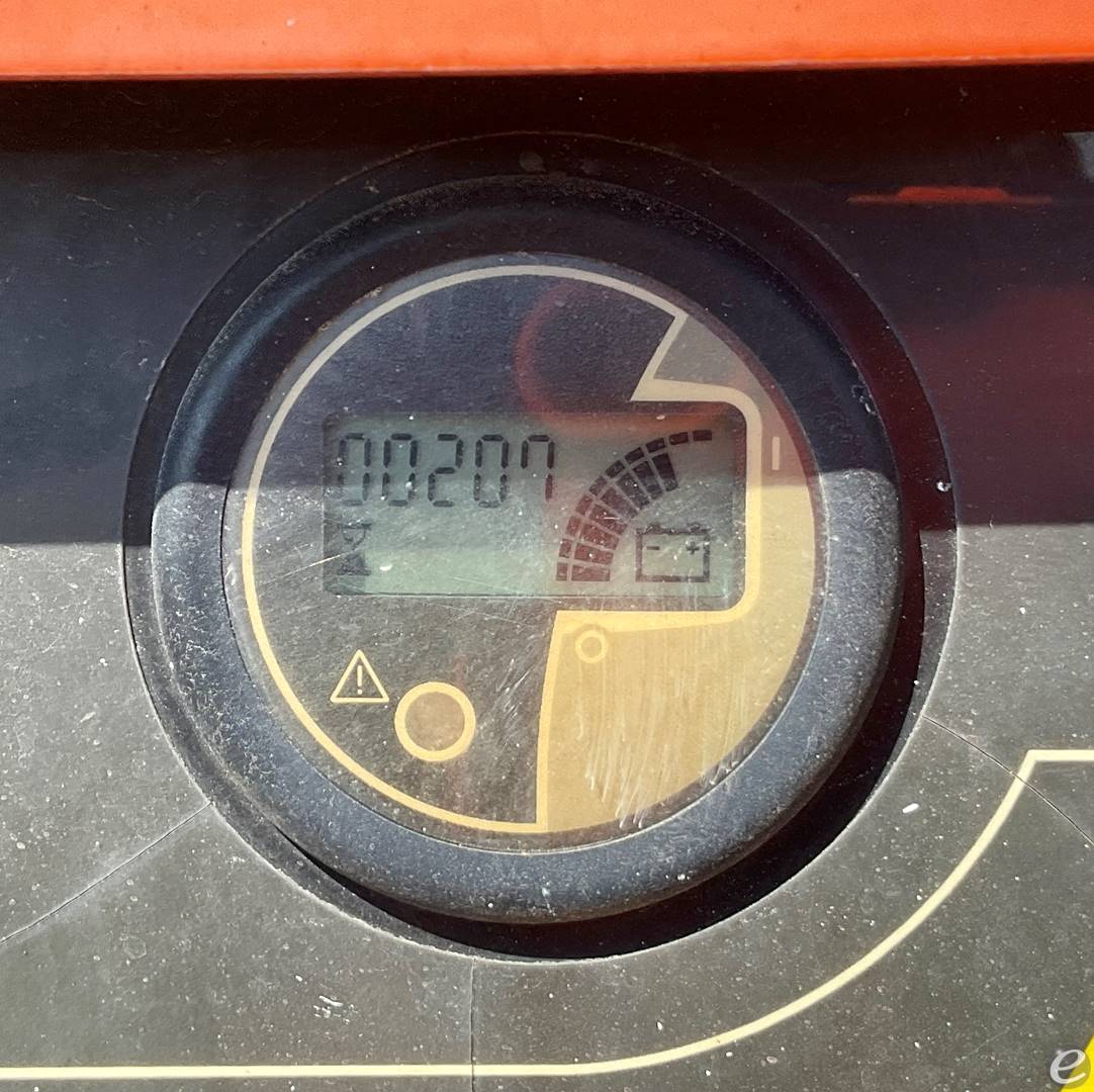 2015 JLG E300AJP
