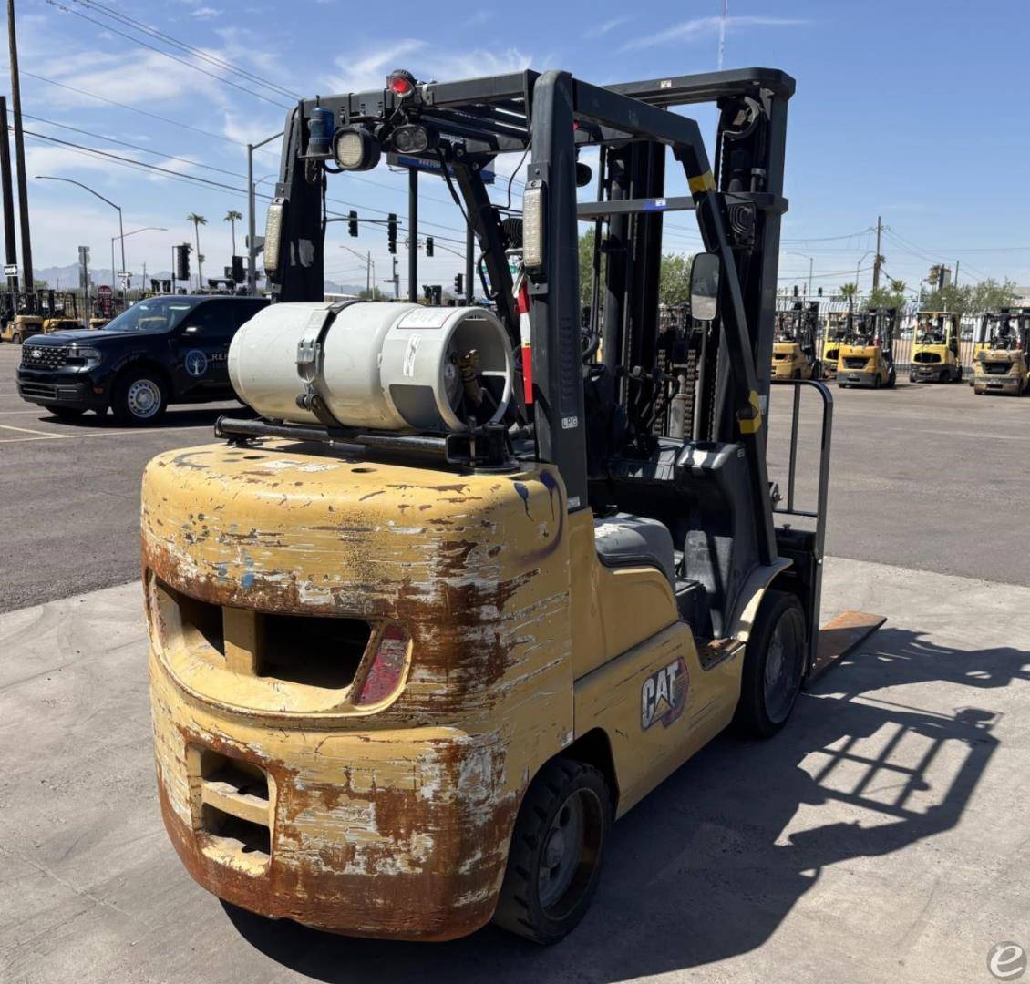 2020 Cat 2C8000