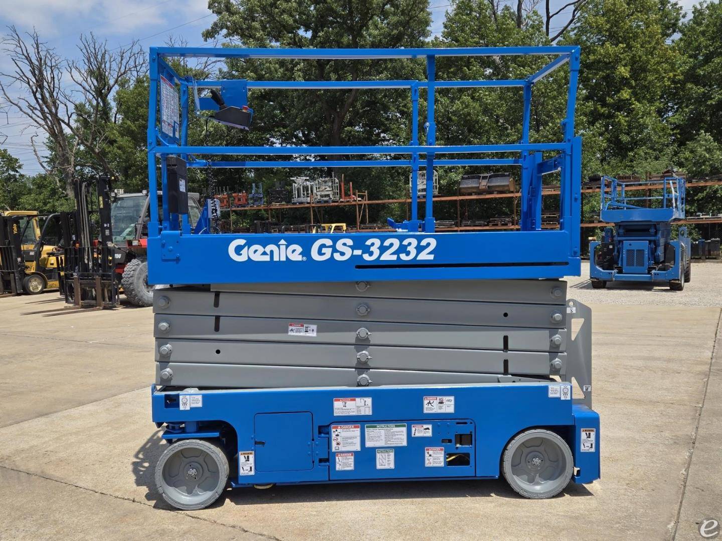 2015 Genie GS3232 Electric Scissor ...