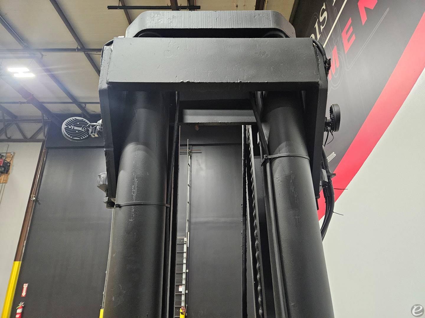 2012 Hoist Liftruck F400