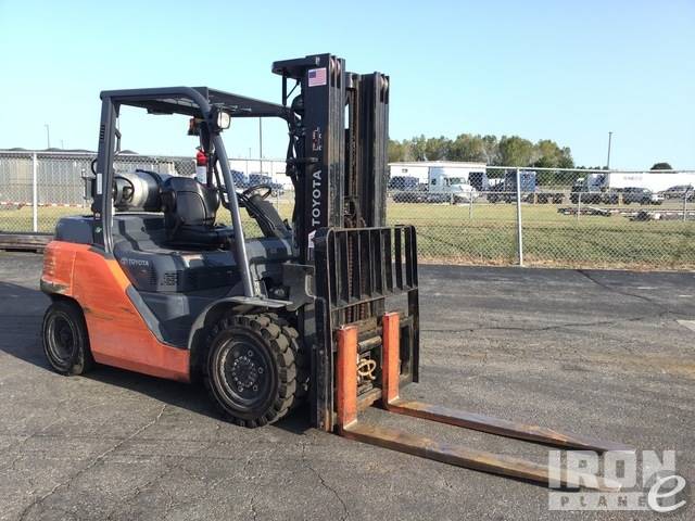 2015 Toyota 8FG35U LP Gas Forklift